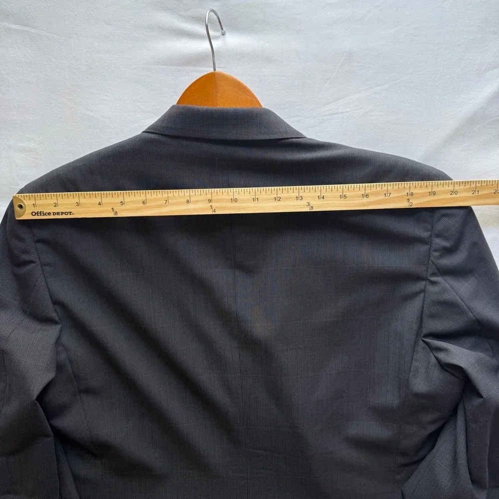 Burberrys Prestige Collection Blazer Charcoal Grey Windowpane Check Sport Coat